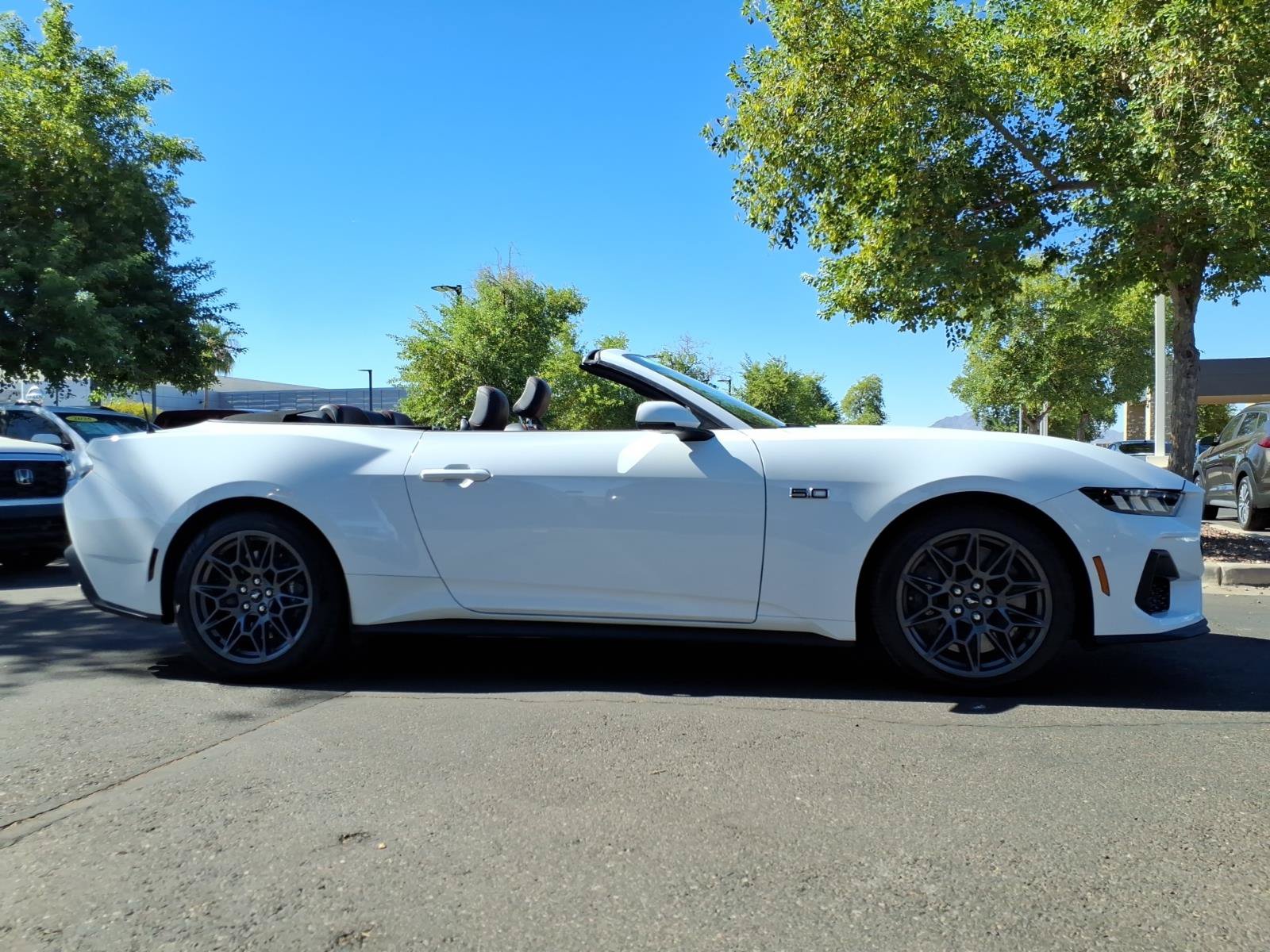 Used 2025 Ford Mustang GT Premium w/ GT Performance Package RWD image 6