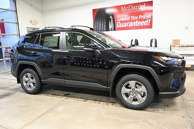 New 2025 Toyota RAV4 XLE image 4