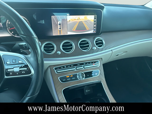 Used 2020 Mercedes-Benz E 350 4MATIC Sedan image 17