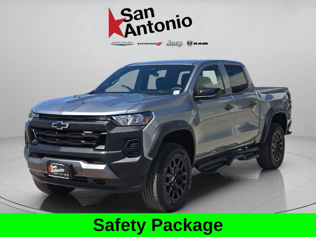 Used 2024 Chevrolet Colorado Trail Boss w/ Advanced Trailering Package image 4