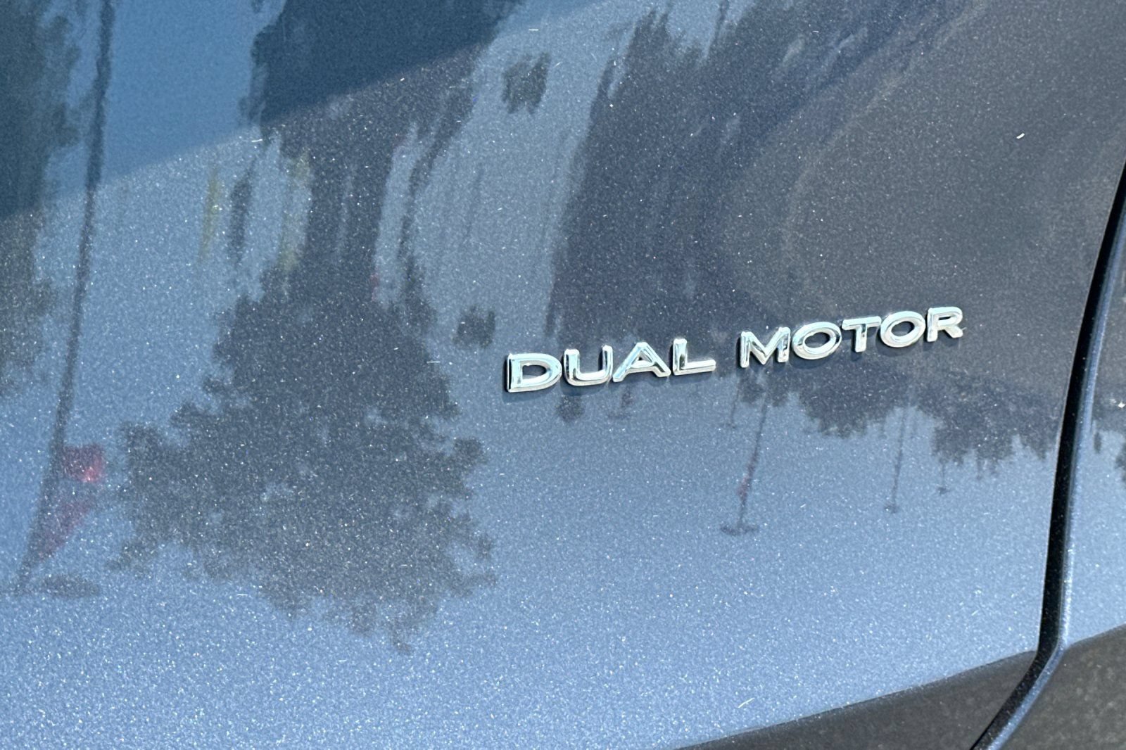 Used 2024 Tesla Model Y Long Range AWD/4WD image 27