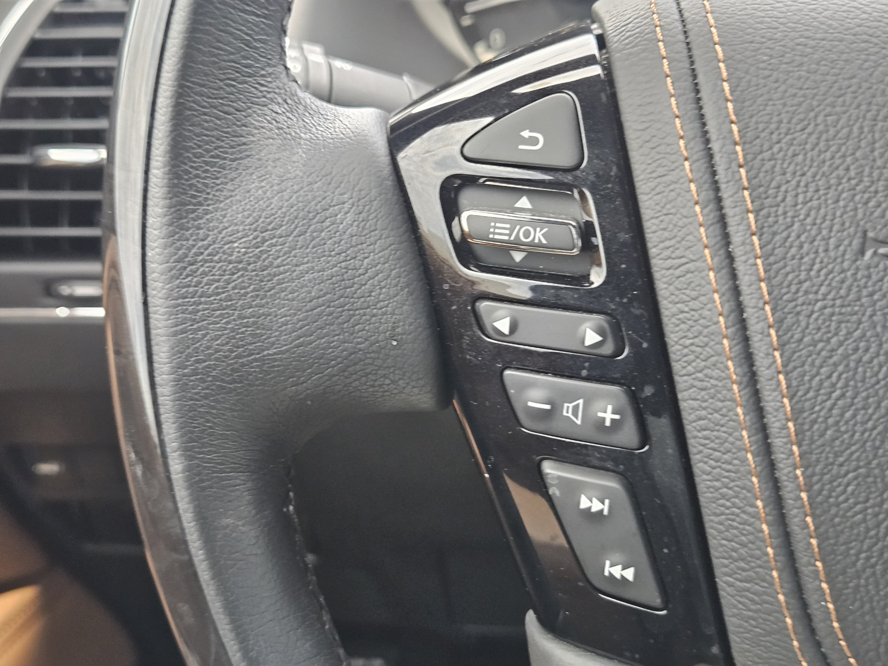 Used 2023 INFINITI QX80 Sensory w/ Cargo Package RWD image 20