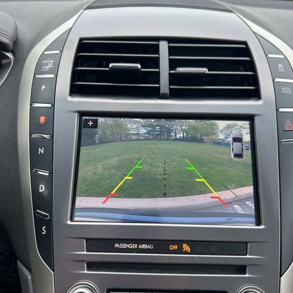 Used 2017 Lincoln MKZ Select w/ Select Plus Package AWD/4WD image 9