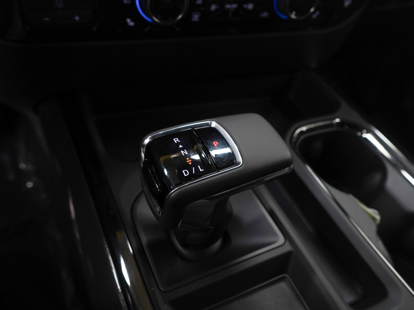 Used 2024 Chevrolet Silverado 1500 ZR2 w/ Technology Package image 22