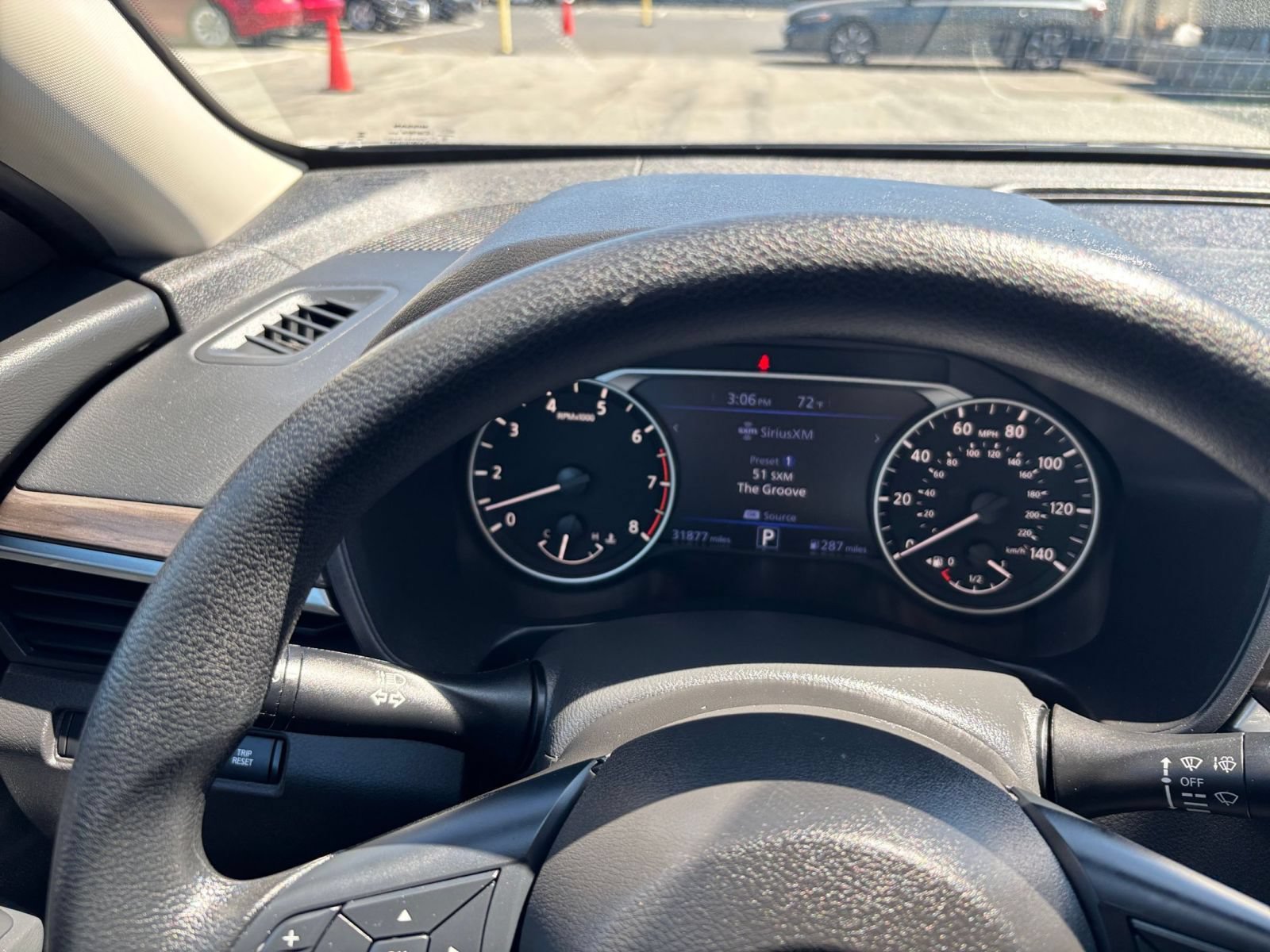 Used 2025 Nissan Altima 2.5 SV FWD image 35