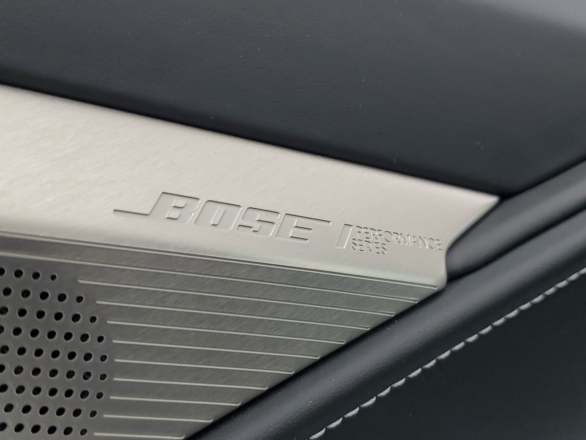 Used 2023 Chevrolet Corvette Stingray Premium Conv w/ Z51 Performance Package image 20