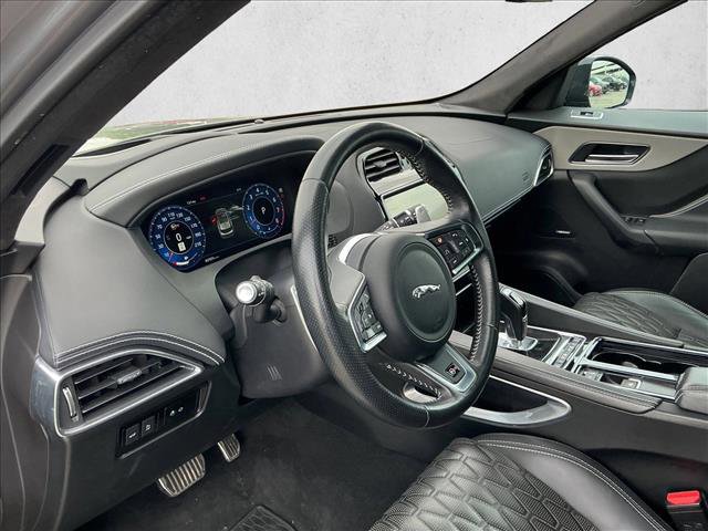 Used 2020 Jaguar F-PACE SVR AWD/4WD image 10
