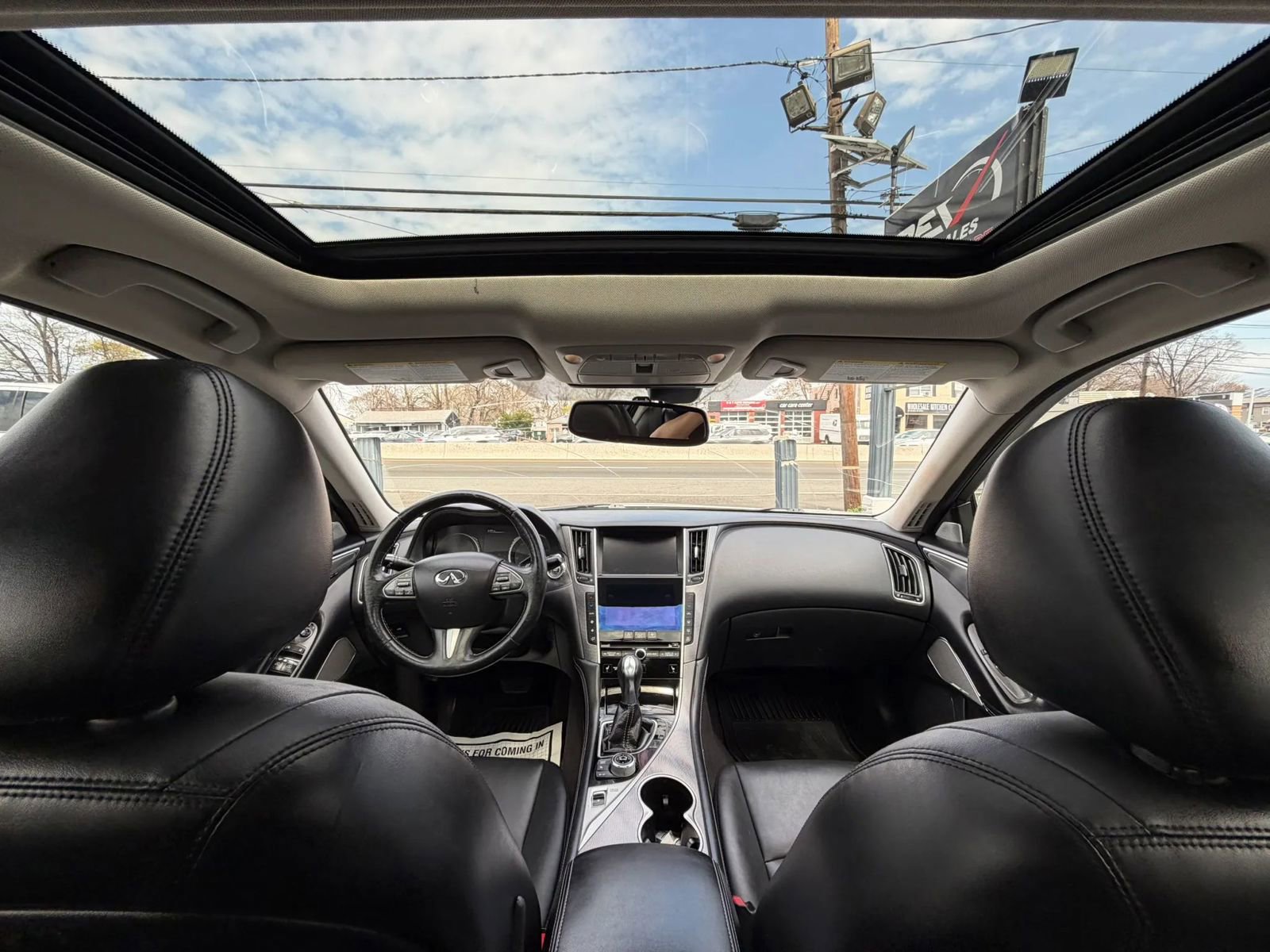 Used 2017 INFINITI Q50 Premium w/ 2.0T Premium Plus Package image 27