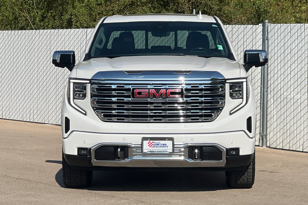 Used 2023 GMC Sierra 1500 Denali image 6