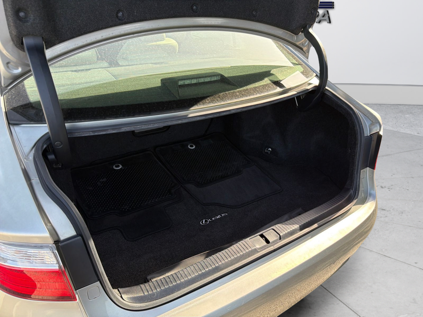 Used 2015 Lexus ES 350 w/ Luxury Package FWD image 37