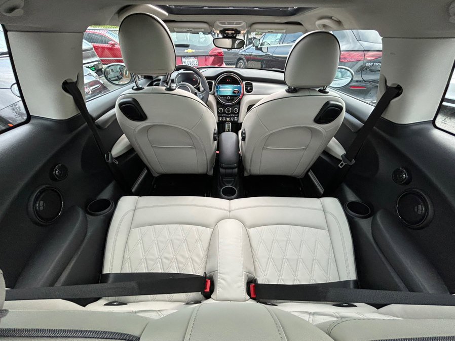 Used 2023 MINI Cooper SE image 57