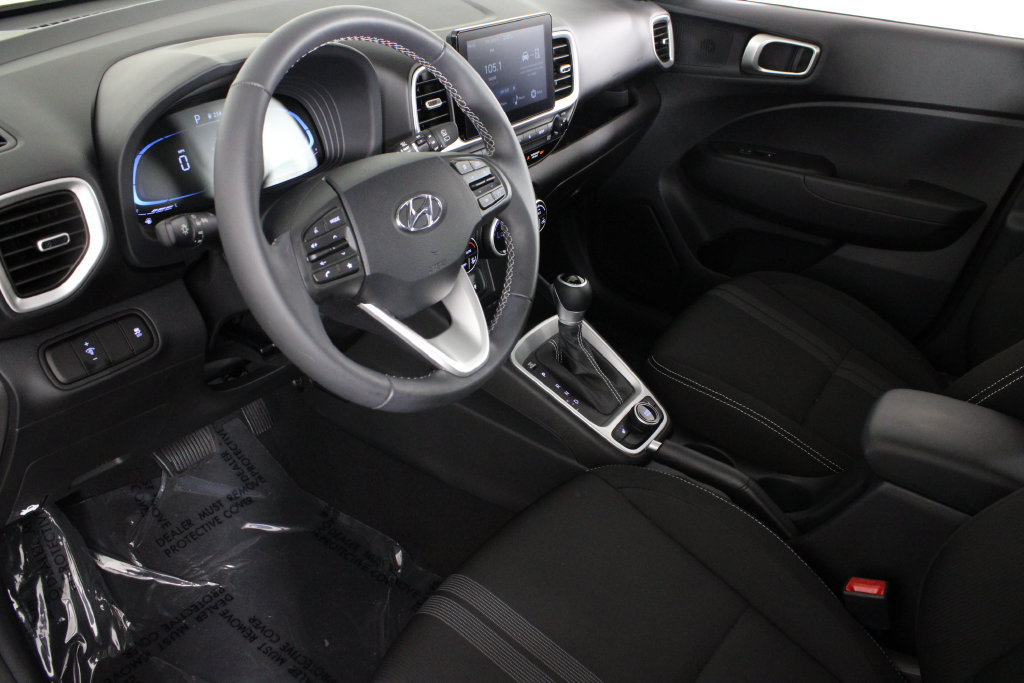 Certified 2026 Hyundai Venue SEL FWD image 19