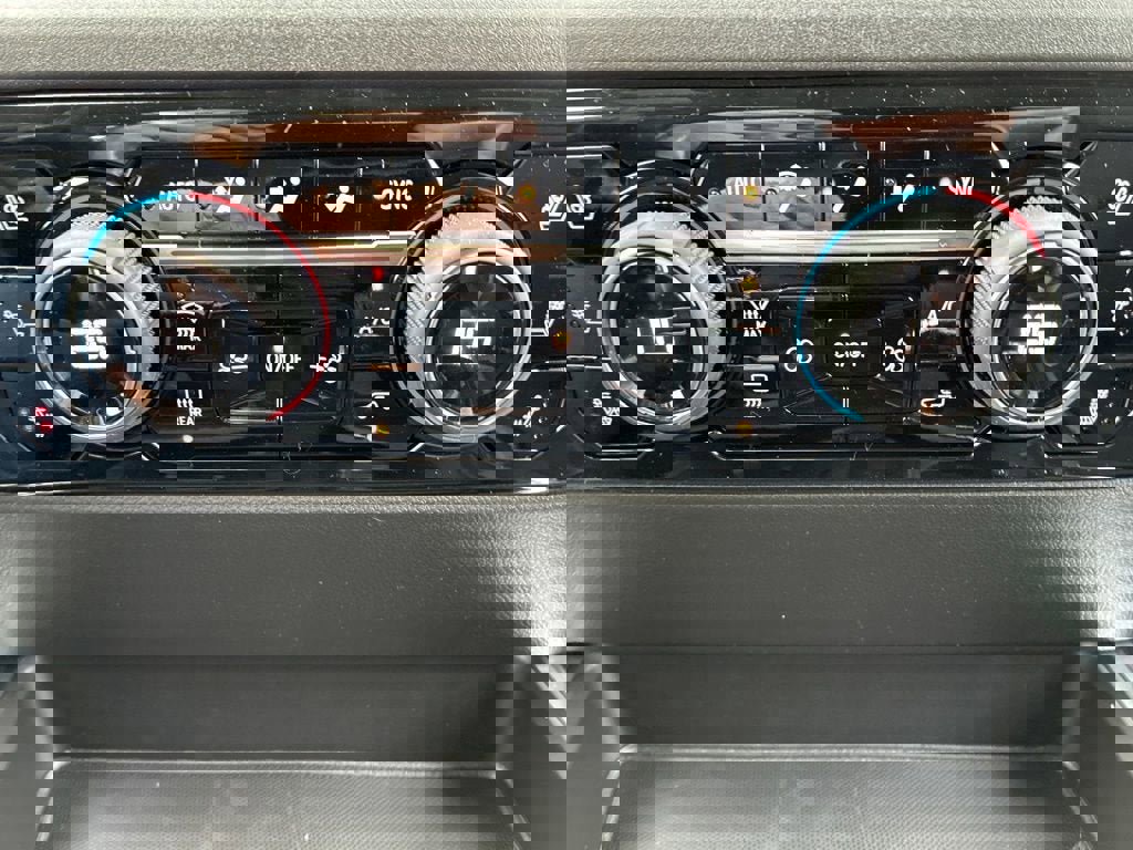 New 2026 Chevrolet Silverado 1500 LTZ w/ LTZ Premium Package image 16