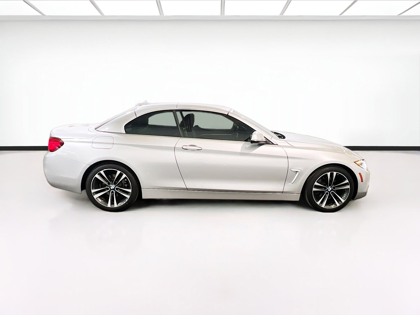 Used 2020 BMW 430i Convertible w/ Convenience Package RWD image 24