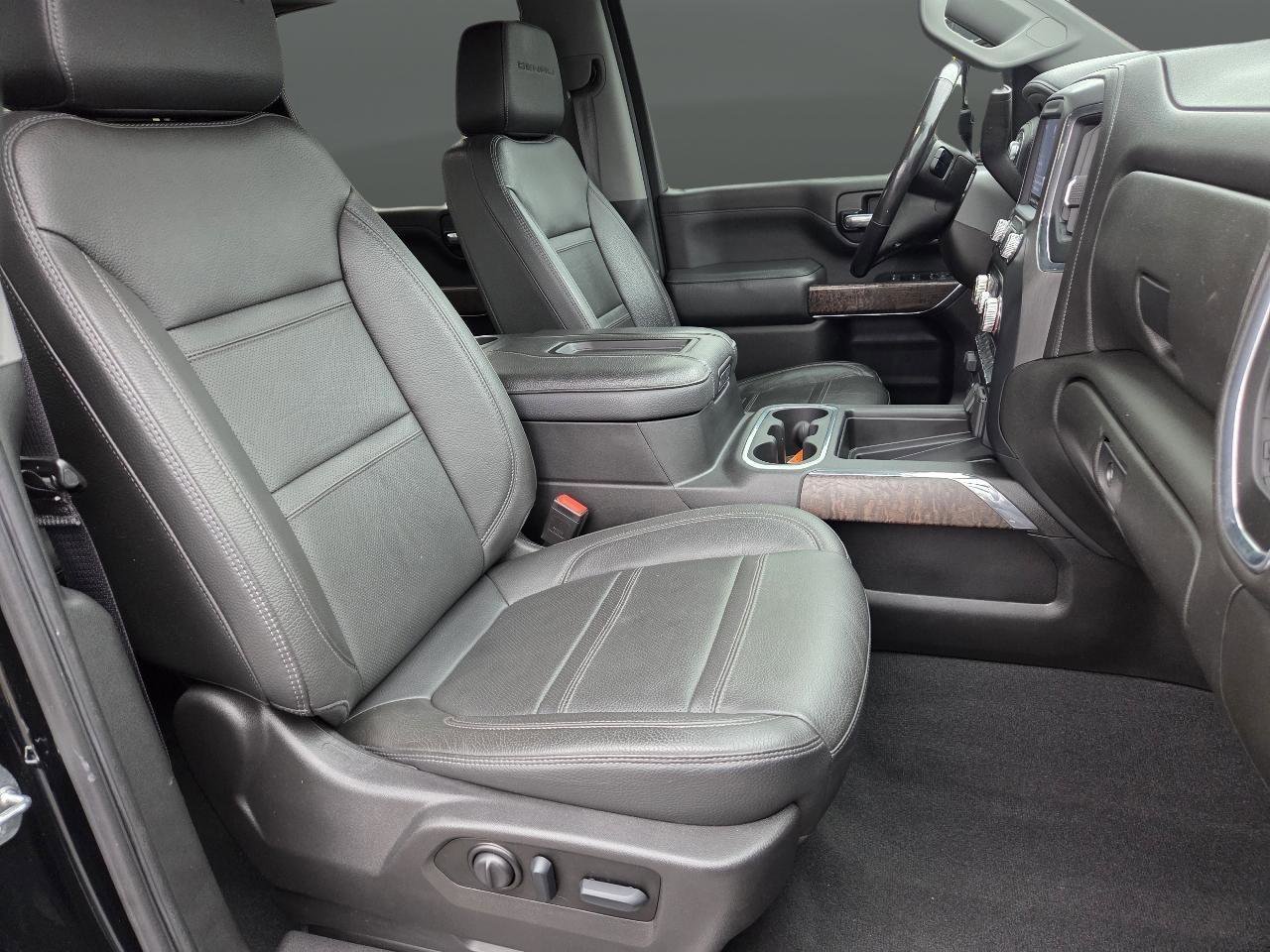 Used 2022 GMC Sierra 2500 Denali w/ Technology Package image 18