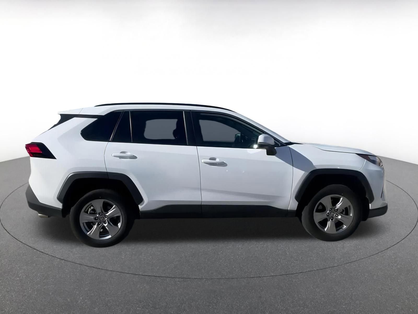 Used 2025 Toyota RAV4 XLE image 16