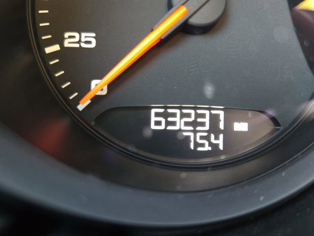 Used 2017 Porsche Macan S AWD/4WD image 18