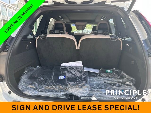 New 2026 Volvo XC90 B6 Plus w/ Protection Package Premier image 12