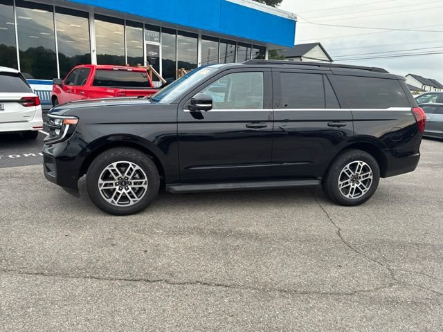 Used 2025 Ford Expedition Active AWD/4WD image 15