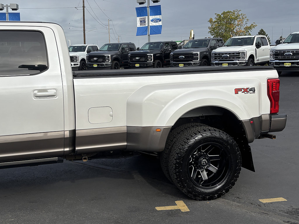 Certified 2018 Ford F350 King Ranch w/ King Ranch Ultimate Package AWD/4WD image 12