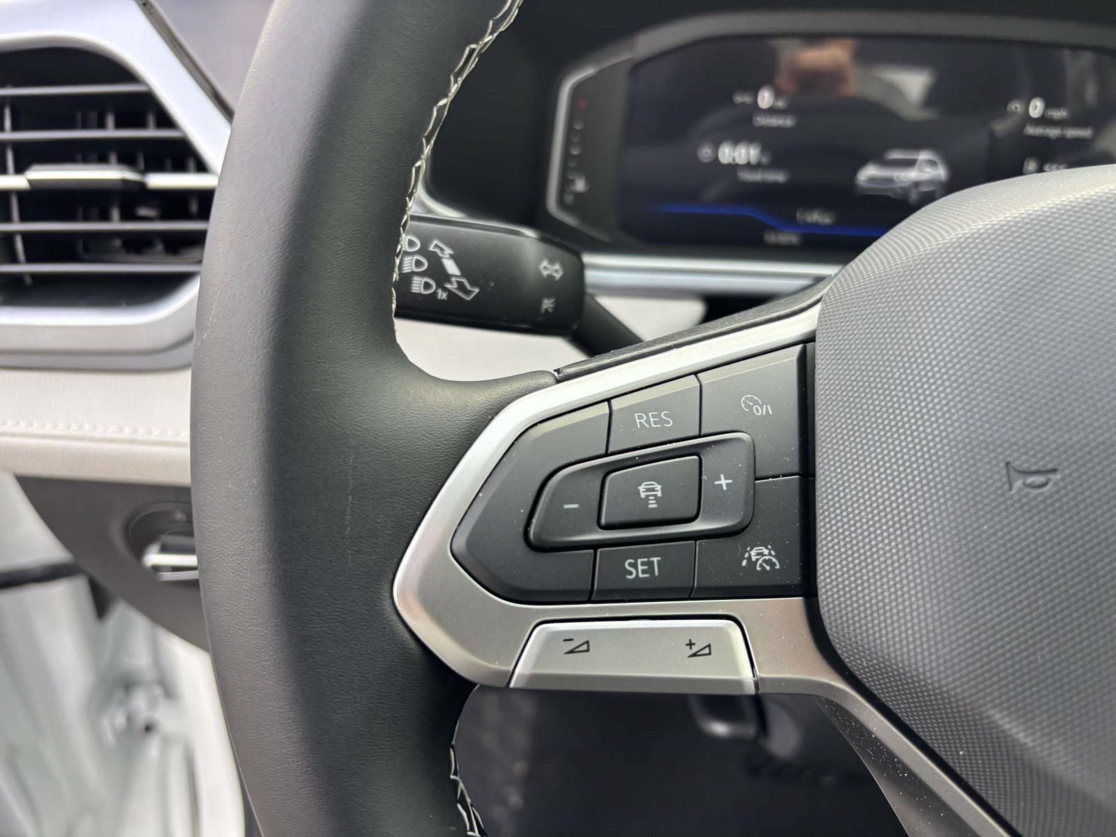 New 2026 Volkswagen Taos SEL AWD/4WD image 19