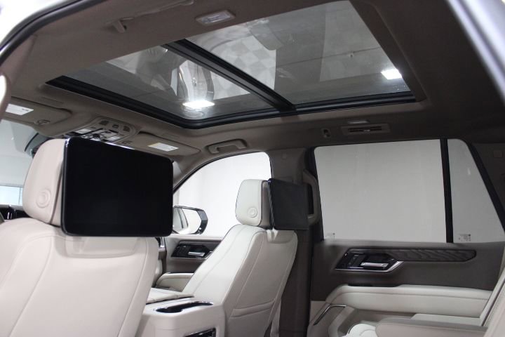 New 2026 GMC Yukon Denali w/ Denali Reserve Package image 4