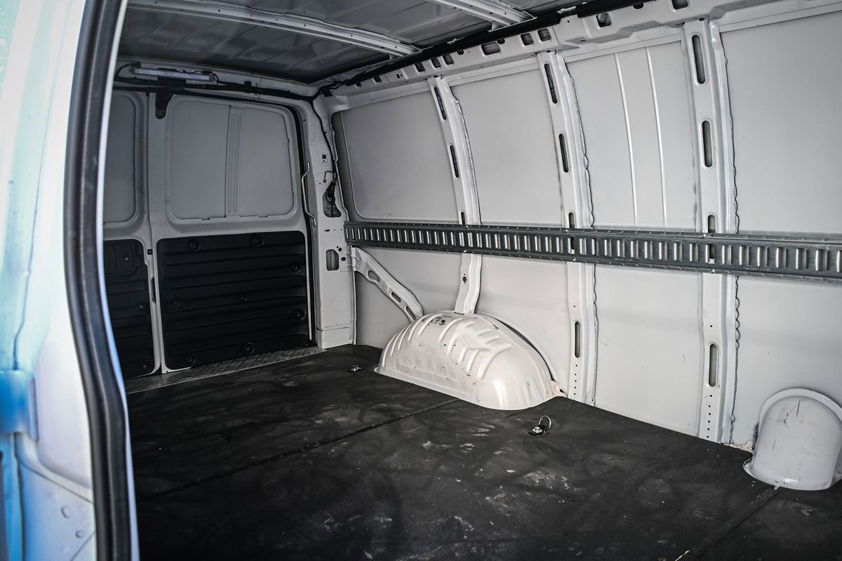 Used 2024 Chevrolet Express 2500 Extended w/ Driver Convenience Package RWD image 15