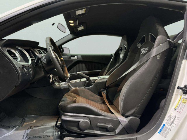 Used 2013 Ford Mustang Boss 302 w/ Boss 302 Accessory Pkg image 33