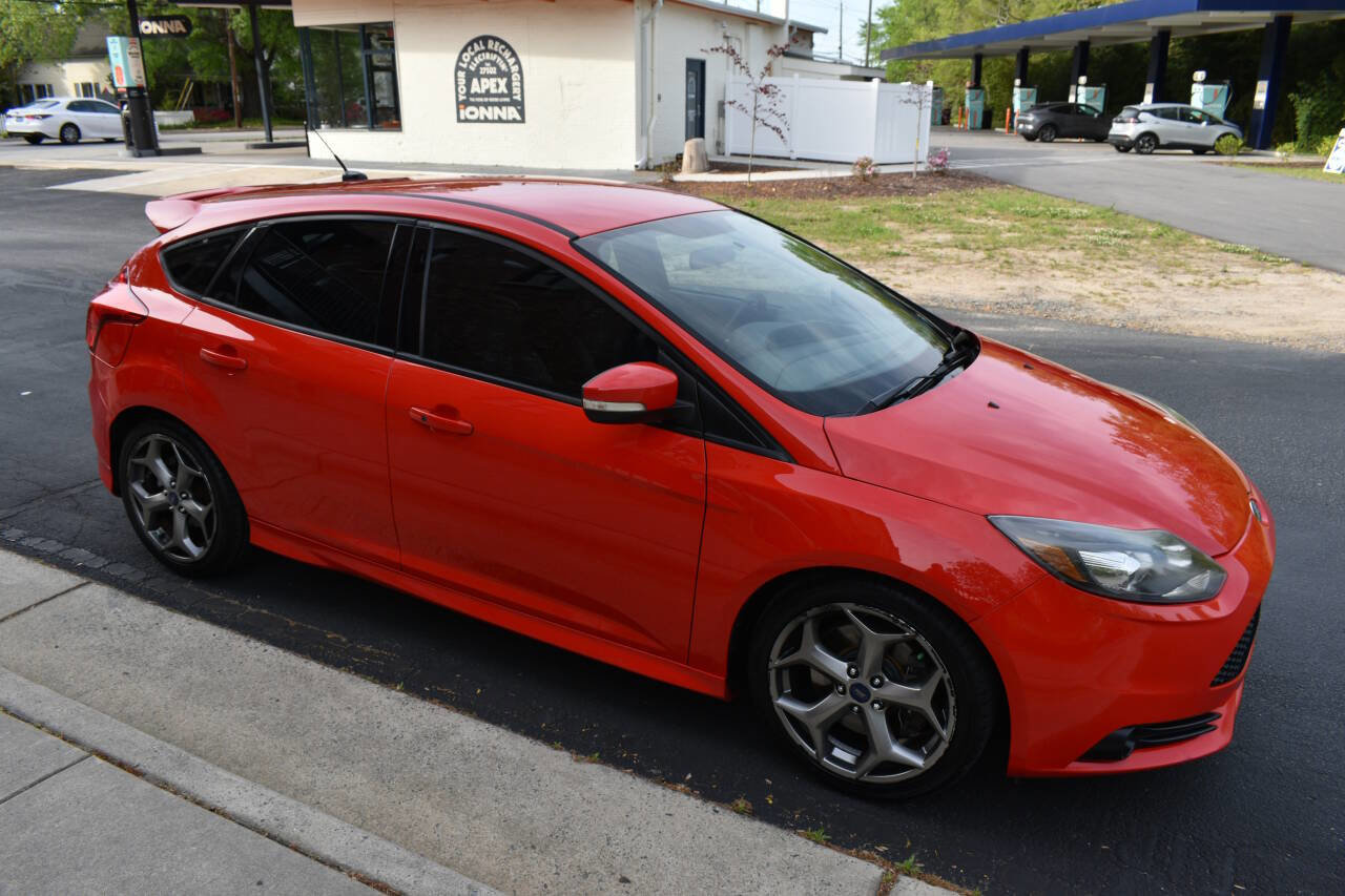 Used 2013 Ford Focus ST image 39