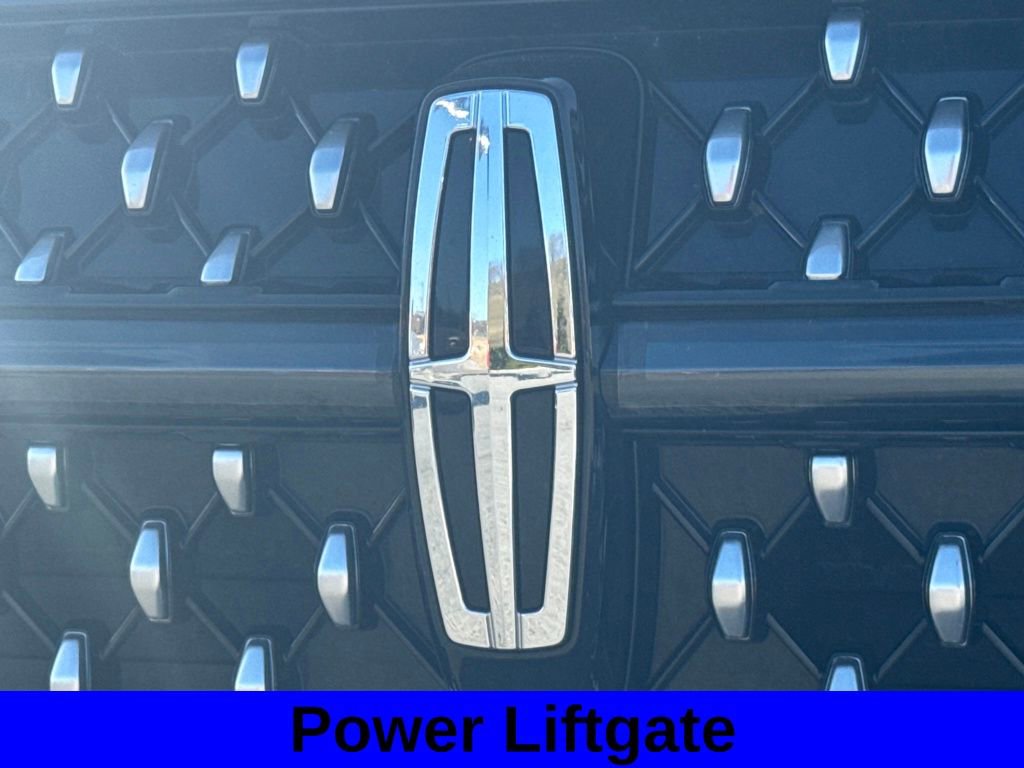 Used 2024 Lincoln Nautilus Premier AWD/4WD image 16