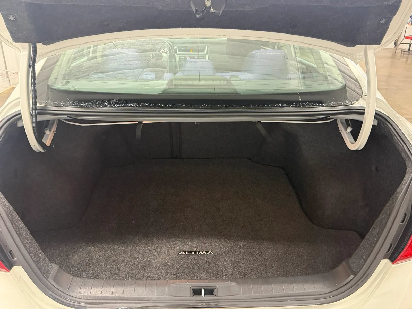 Used 2016 Nissan Altima 2.5 SV w/ Convenience Package FWD image 17