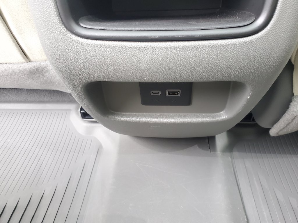 Used 2023 Cadillac XT5 Premium Luxury w/ LPO, Floor Liner Package AWD/4WD image 42