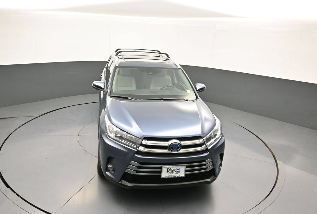 Used 2017 Toyota Highlander Limited Platinum w/ Carpet Mat Package AWD/4WD image 37