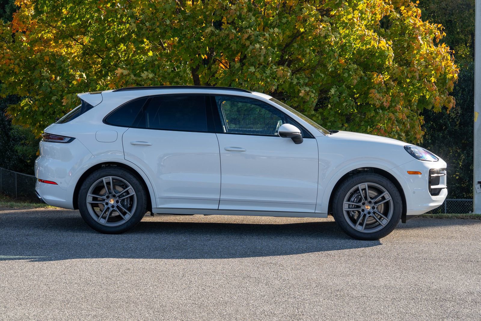 Certified 2025 Porsche Cayenne image 8