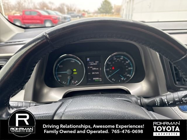 Used 2018 Toyota RAV4 Limited image 11