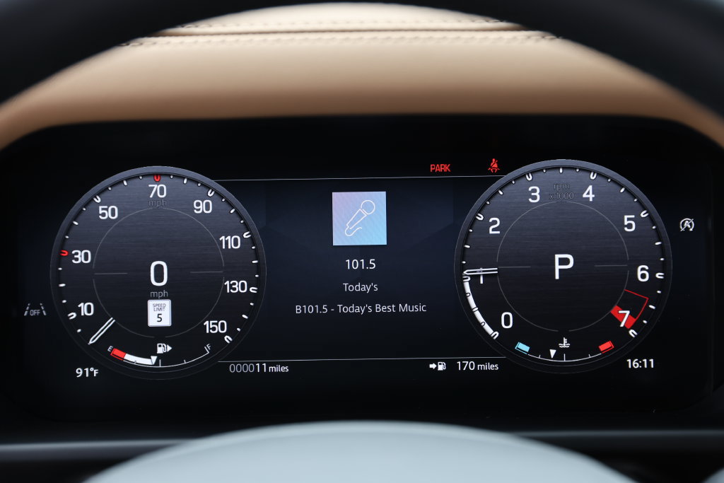 New 2026 Land Rover Defender 110 X-Dynamic SE AWD/4WD image 24