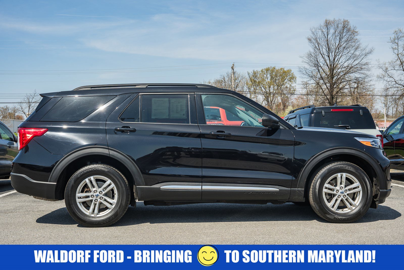Used 2022 Ford Explorer XLT image 4
