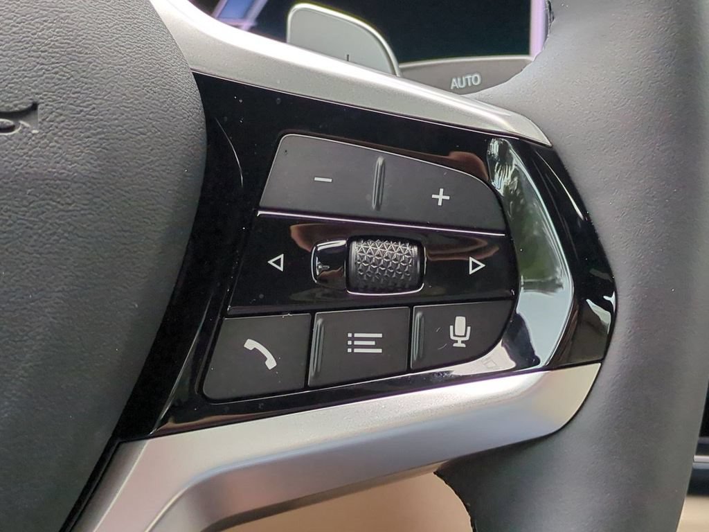 New 2025 BMW 330i Sedan w/ Premium Package RWD image 26