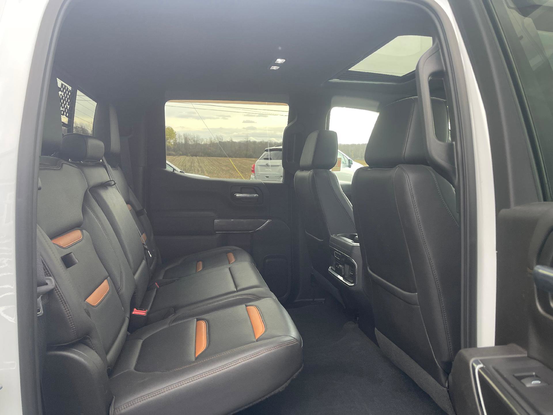 Used 2019 GMC Sierra 1500 AT4 w/ AT4 Premium Package AWD/4WD image 8