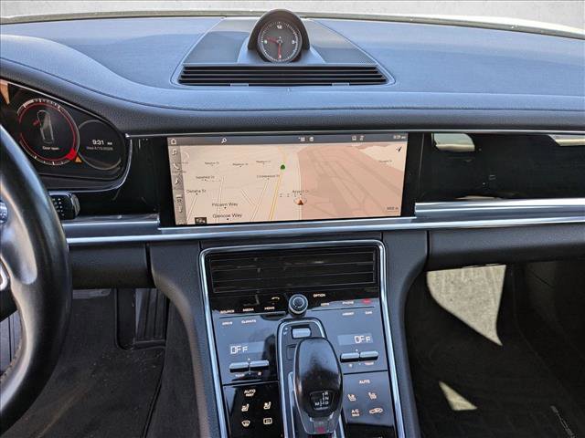 Used 2017 Porsche Panamera image 12