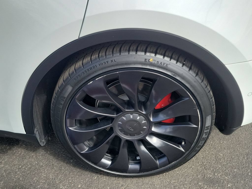 Used 2022 Tesla Model Y Performance AWD/4WD image 31