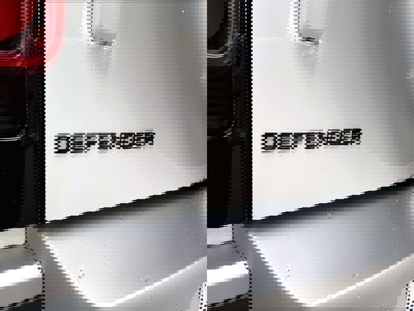 Used 2024 Land Rover Defender 110 S image 10