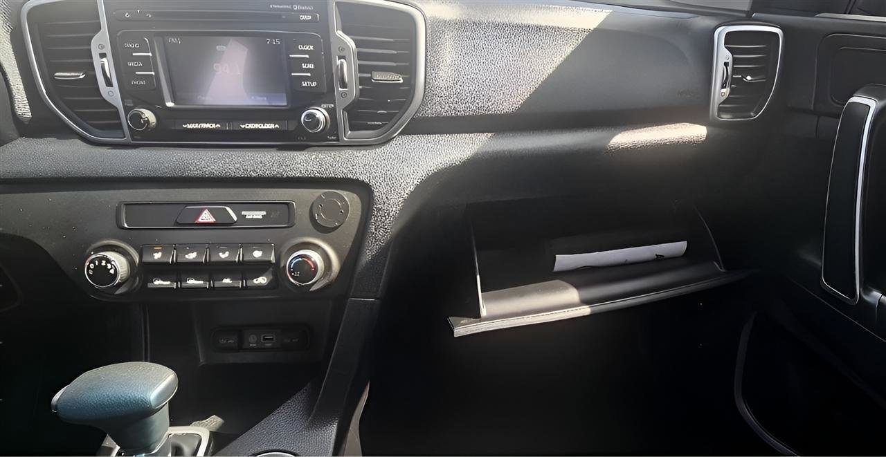 Used 2017 Kia Sportage LX FWD image 14