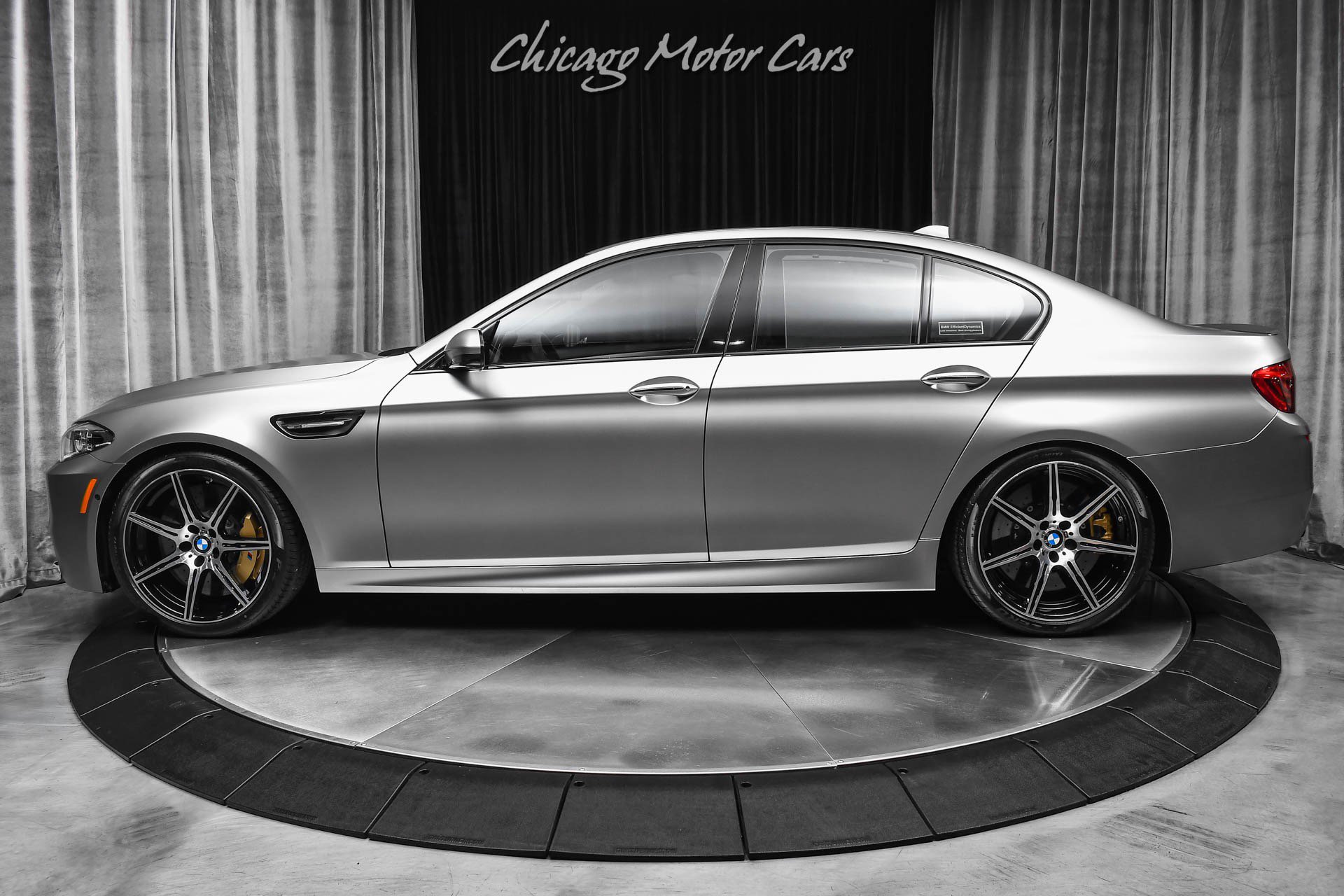 Used 2015 BMW M5 RWD image 40