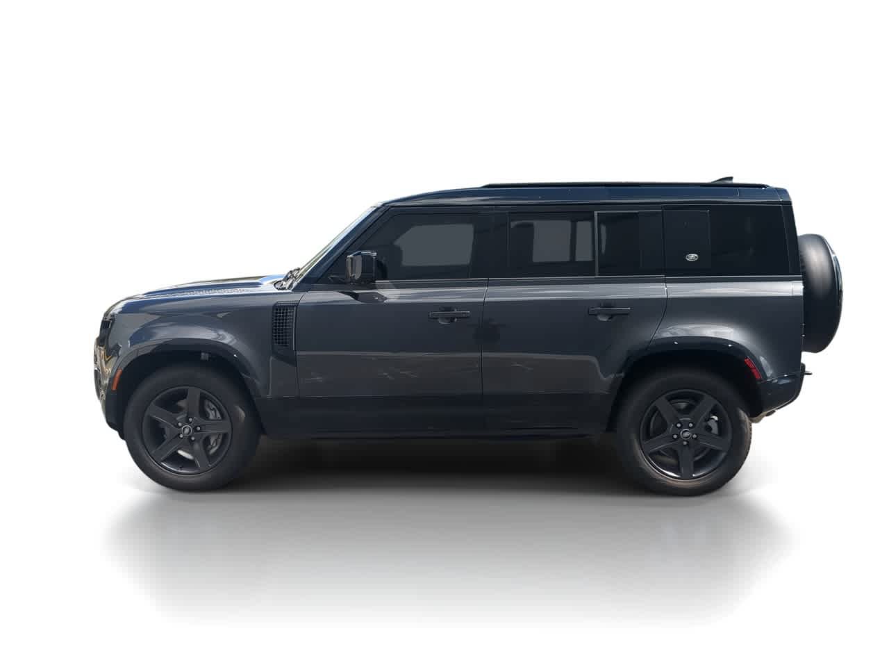 Certified 2024 Land Rover Defender 110 X-Dynamic SE AWD/4WD image 3