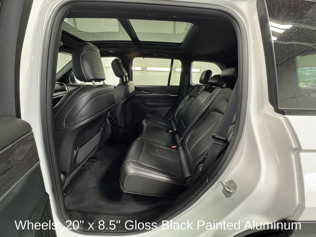 Used 2024 Jeep Grand Cherokee Limited w/ Luxury Tech Group II AWD/4WD image 20
