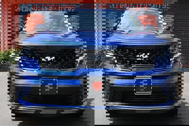 Used 2022 Kia Sorento S image 2
