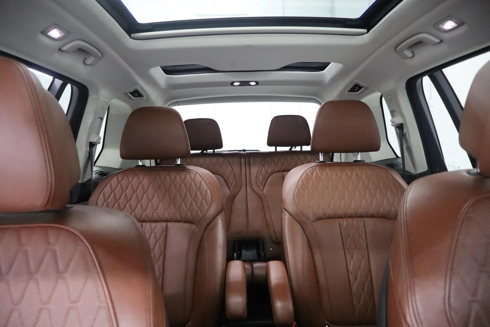 Used 2019 BMW X7 xDrive40i w/ Premium Package AWD/4WD image 36