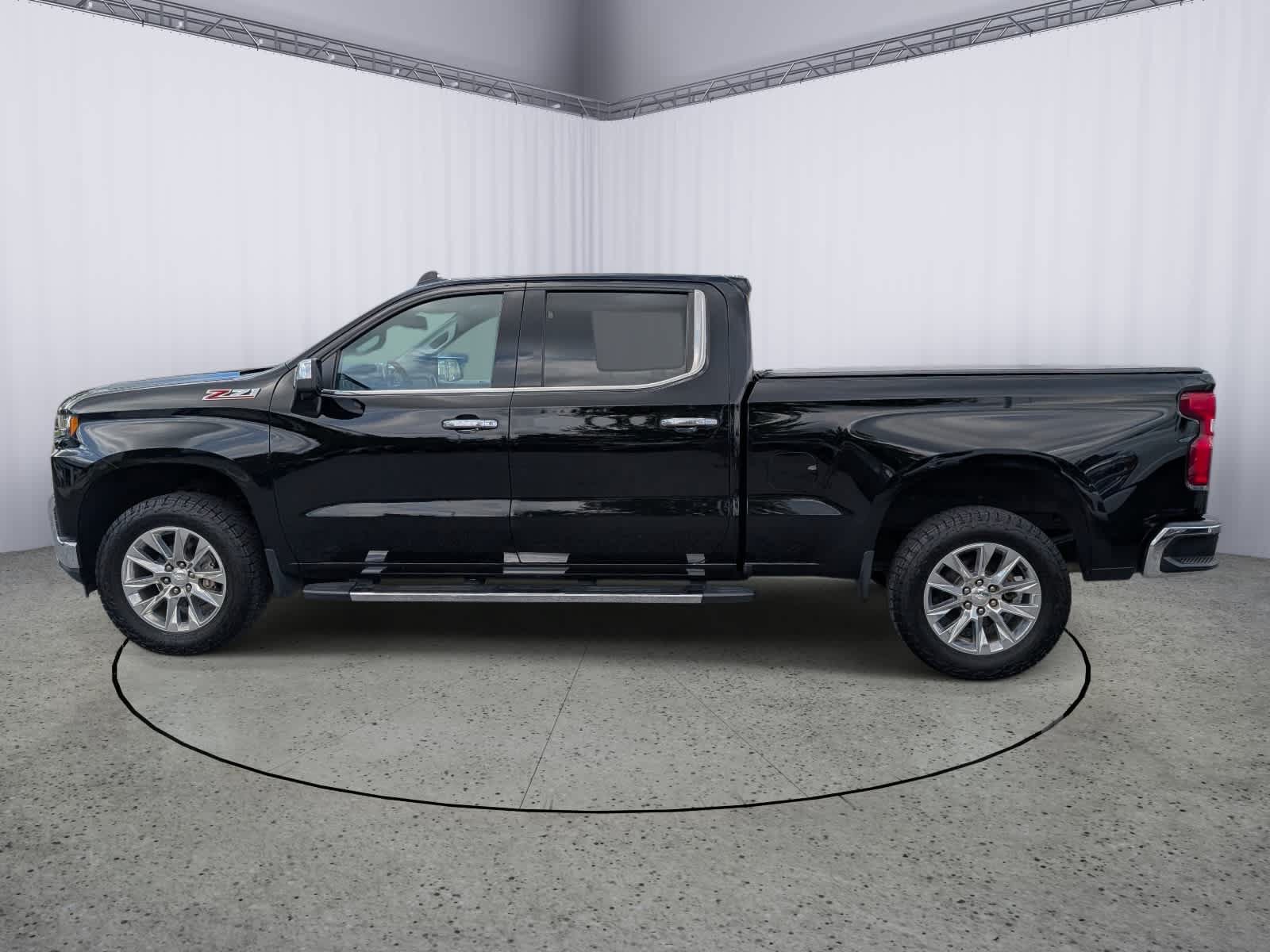 Used 2019 Chevrolet Silverado 1500 LTZ w/ LTZ Convenience Package AWD/4WD image 6