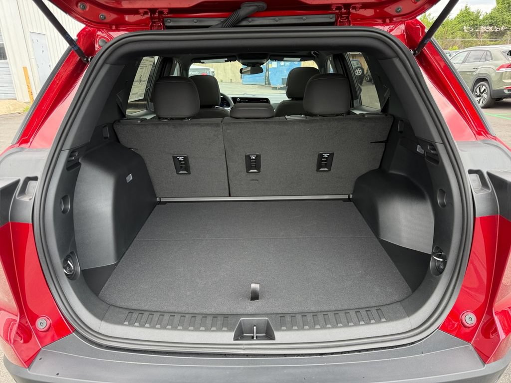 New 2027 Chevrolet Equinox LT w/ Midnight Edition FWD image 25